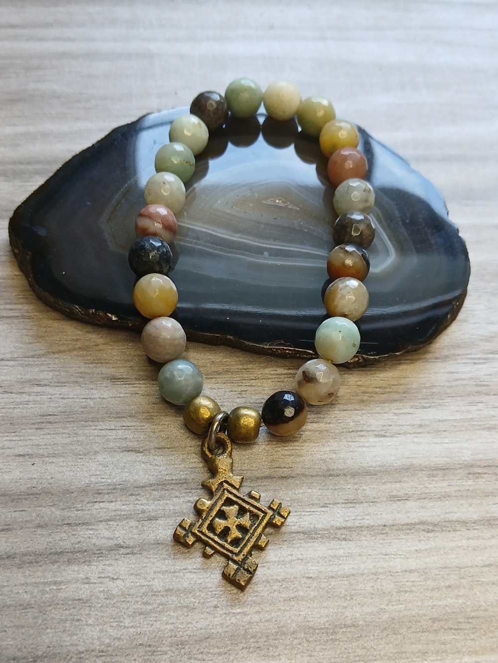 Natural Stone Beaded Charm Bracelet with Brass Pendant